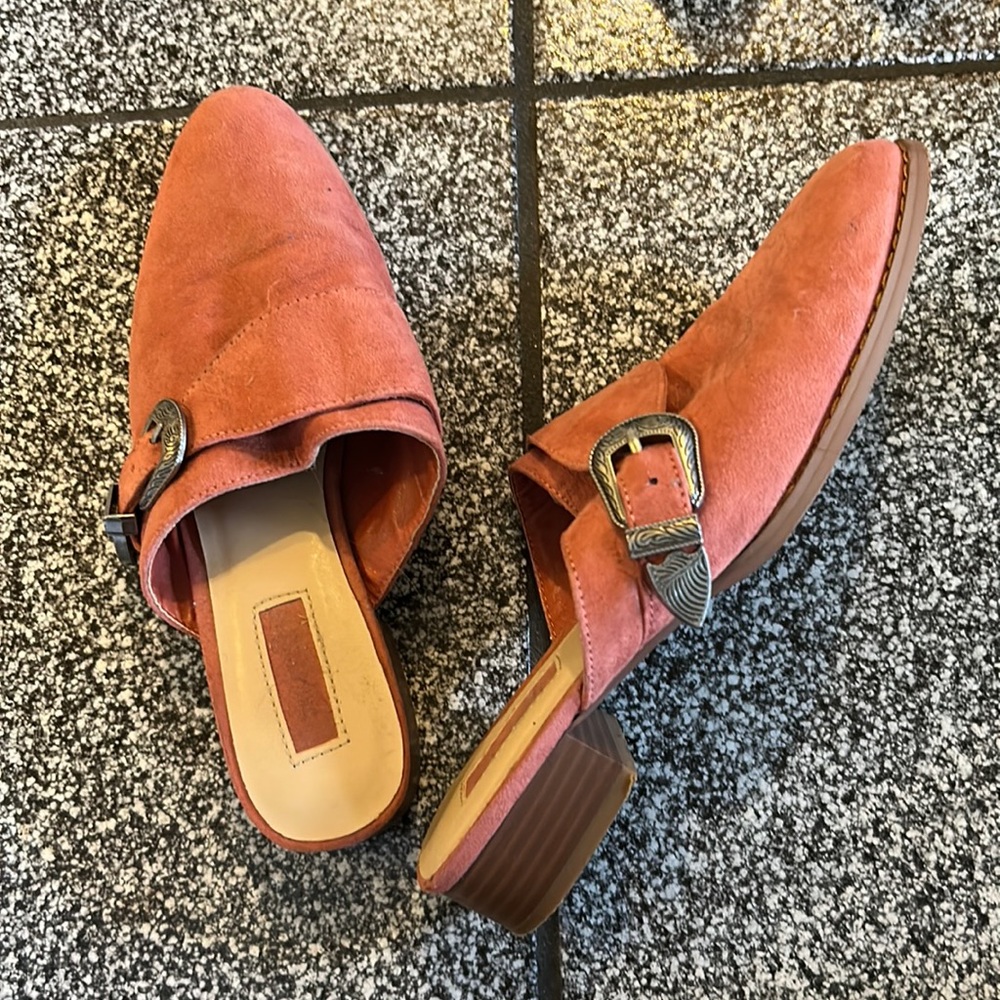 Forever 21 Coral Suede Loafers